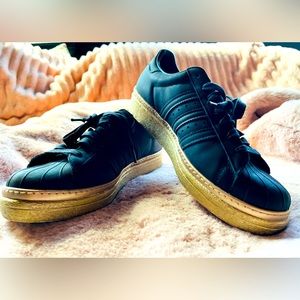 NWT Adidas Women All Black w/Gold Bottom Shoe, Size 7.5